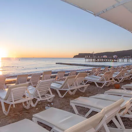 Hotel Armas Gul 4*